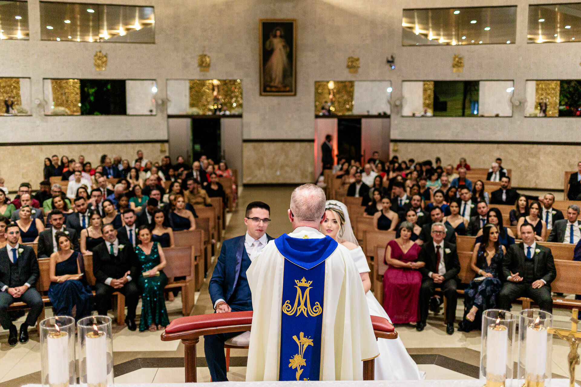Foto Casar dentro ou fora da missa? Um convite à oração e ao discernimento Foto Casar dentro ou fora da missa? Um convite à oração e ao discernimento - Imagem 1