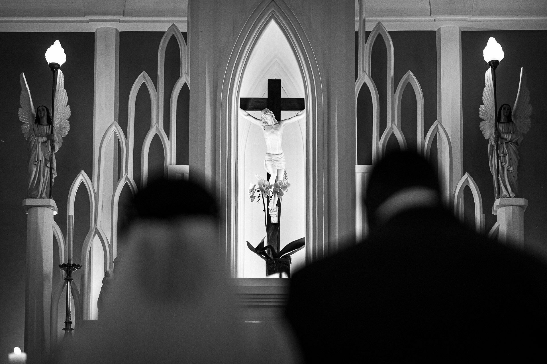 Foto 10 erros que noivas católicas devem evitar na cerimônia religiosa Foto 10 erros que noivas católicas devem evitar na cerimônia religiosa - Imagem 9