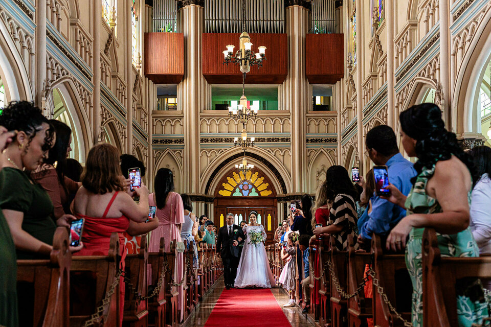 10 erros que noivas católicas devem evitar na cerimônia religiosa