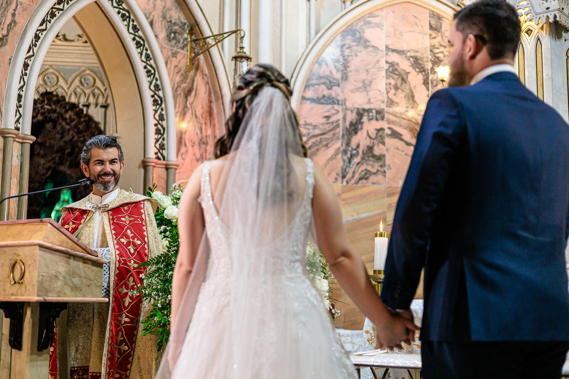 Foto Leituras bíblicas para casamento católico: guia completo segundo o Ritual do Matrimônio Foto Leituras bíblicas para casamento católico: guia completo segundo o Ritual do Matrimônio - Imagem 1